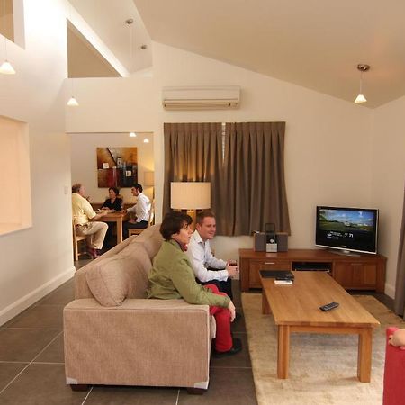 ארמידייל Moore Park Apartments חדר תמונה